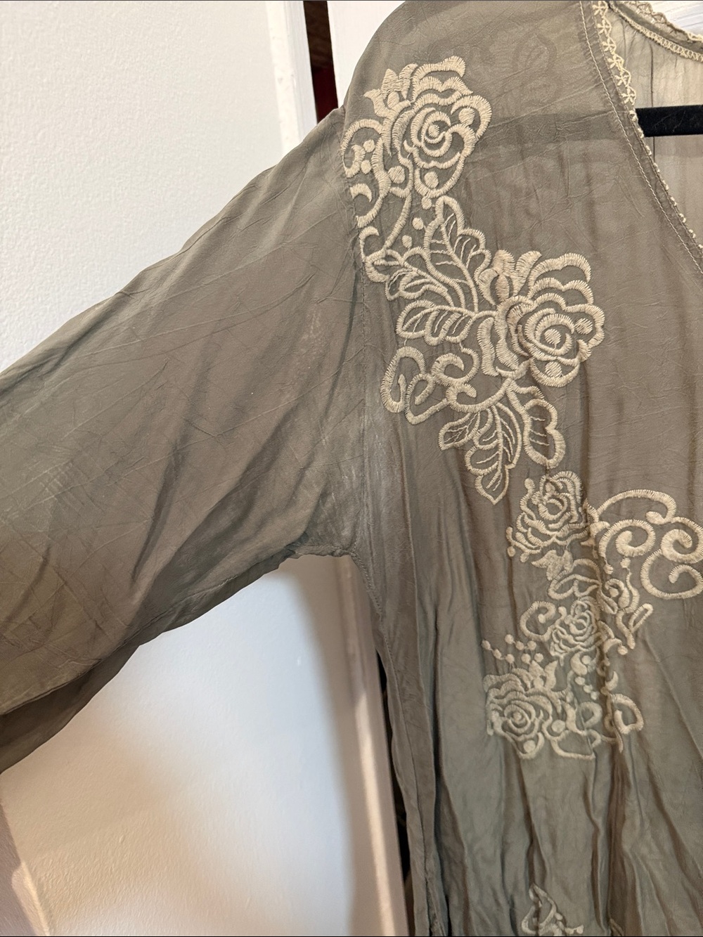 Johnny Was Olive Green Embroidered V-Neck Tunic - Picture 5 of 7
